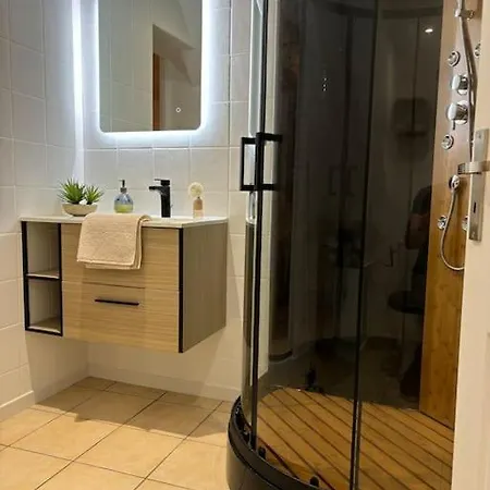 Le Apartment *